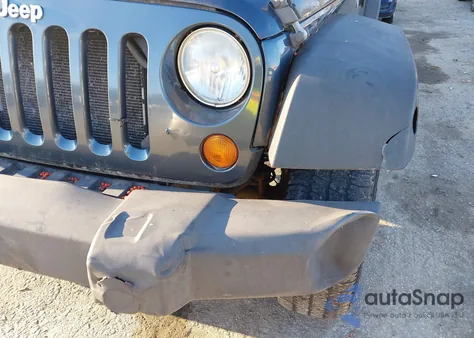 2008 Jeep Wrangler X из США, поврежденный, VIN 1J4FA24138L516136